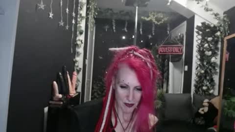 SaucySky online show from 3, 3, 2026