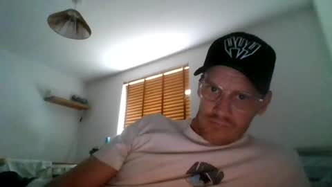Snapshot of sausagesandwitch23 chatting on 21, 7, 2026 Sausagesandwitch23 online show from 21, 7, 2026