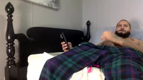 Snapshot of savagebullxxx chatting on 3, 1, 2025 savagebullxxx online show from 3, 1, 2025