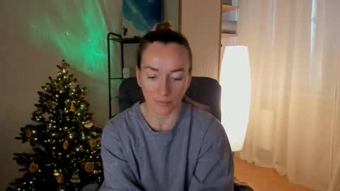 save the qween online show from 20, 12, 2025