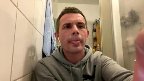 Snapshot of sawa08051989 chatting on 14, 11, 2025 chamomile online show from 14, 11, 2025