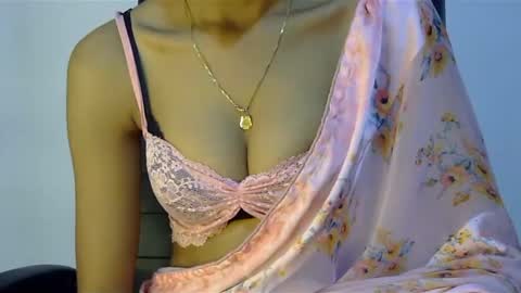 Snapshot of saxee_love chatting on 12, 12, 2024 saxee online show from 12, 12, 2024