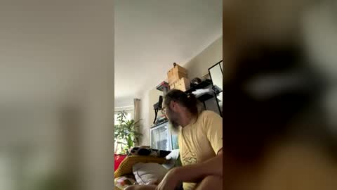 saxonialatexdude online show from 27, 7, 2026