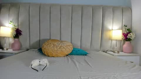 Say Lilith   Monday to Saturday 700am to 140pm Colombian time  online show from 3, 2, 2025