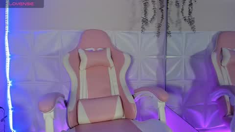 Say Lilith   Monday to Saturday 700am to 140pm Colombian time  online show from 18, 2, 2025