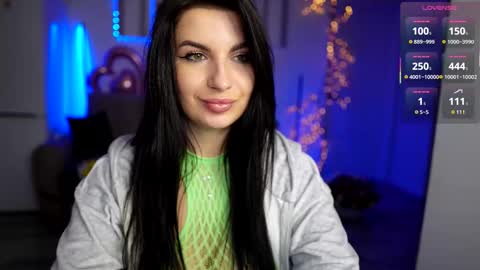 Valeria Swarowskaya online show from 17, 12, 2025