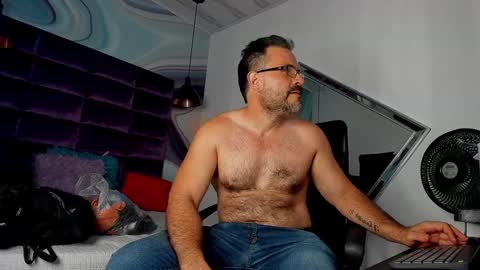 Snapshot of sbastone_muscle chatting on 29, 1, 2025 sebastian muscleman daddy the better latin lover online show from 29, 1, 2025