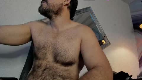 Snapshot of sbastone_muscle chatting on 4, 10, 2025 sebastian muscleman daddy the better latin lover online show from 4, 10, 2025