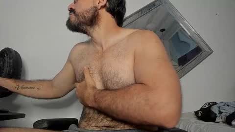 Snapshot of sbastone_muscle chatting on 10, 10, 2025 sebastian muscleman daddy the better latin lover online show from 10, 10, 2025
