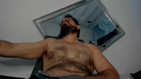 Snapshot of sbastone_muscle chatting on 11, 10, 2025 sebastian muscleman daddy the better latin lover online show from 11, 10, 2025