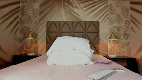 Snapshot of scarleett22 chatting on 23, 2, 2026 Scarleet online show from 23, 2, 2026