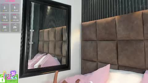 Snapshot of scarlet__love__ chatting on 27, 6, 2026 scarlet__love__ online show from 27, 6, 2026