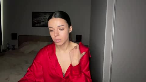 Snapshot of scarlet_daisy_ chatting on 29, 5, 2026 Sophie online show from 29, 5, 2026