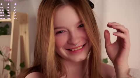 scarlet_fever10 online show from 23, 11, 2025