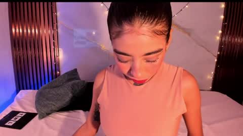 scarlet_vixen_ online show from 22, 7, 2026