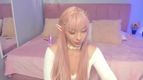 Scarlet  online show from 2, 6, 2026