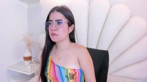 Snapshot of scarleth_fire chatting on 9, 2, 2026 Scarleth online show from 9, 2, 2026