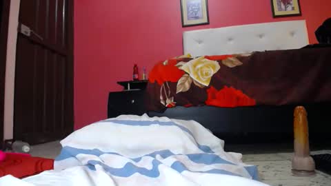 Snapshot of scarlethot4ux chatting on 13, 2, 2025 candy monrroy online show from 13, 2, 2025