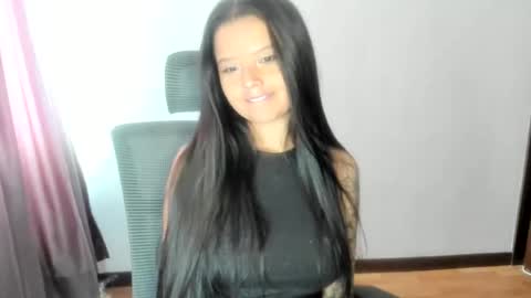 scarletrosee27 online show from 30, 6, 2026