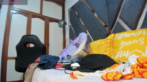 Scarlett Anaiz online show from 16, 2, 2026