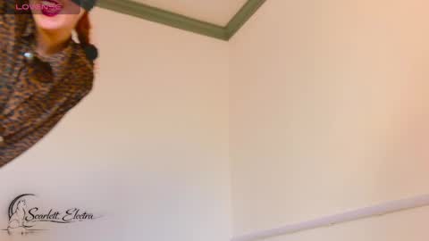 SCARLETT ELECTRA  -  online show from 10, 4, 2026