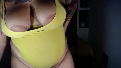 Snapshot of scarlett_keaty chatting on 4, 2, 2025 scarlett online show from 4, 2, 2025