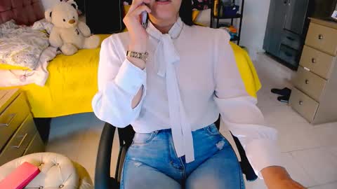 scarlet online show from 21, 4, 2026