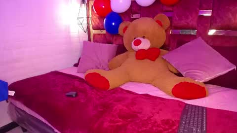 Snapshot of scarlett_squerit chatting on 6, 7, 2026 scarlett_squerit online show from 6, 7, 2026