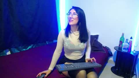 Scarlette online show from 1, 3, 2025