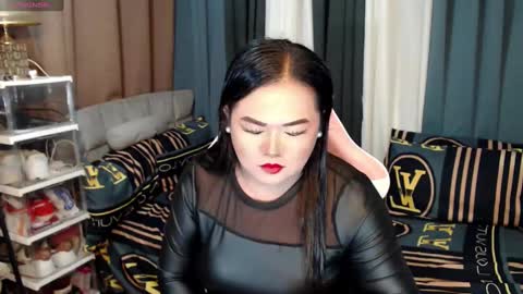scarlette online show from 6, 1, 2025