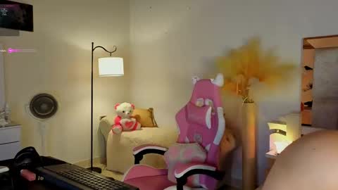 scarlette_tsunade online show from 1, 11, 2025