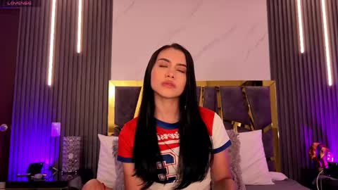 scarlettorres online show from 15, 4, 2026