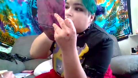 Snapshot of scarletttdesires chatting on 4, 12, 2025 scarletttdesires online show from 4, 12, 2025