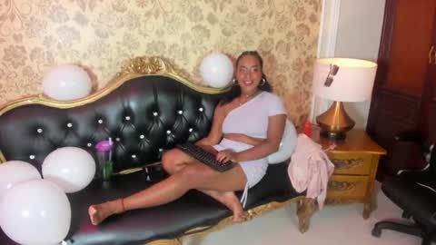 Snapshot of scarletttoush chatting on 22, 5, 2026 scarletttoush online show from 22, 5, 2026