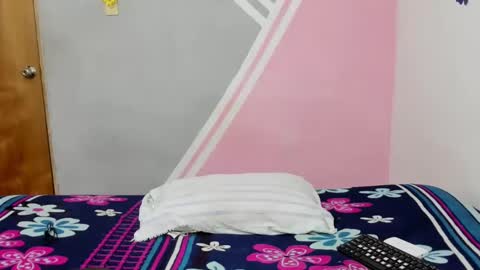 scarllet_lan online show from 9, 2, 2025