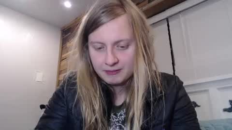 ScarTit Bernhard online show from 1, 2, 2026