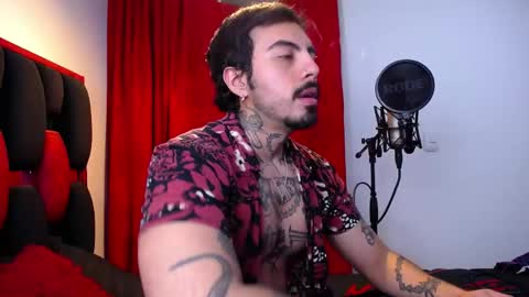 Alejandro help me to reach 200 thumps up online show from 17, 5, 2026