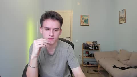 Snapshot of scooby_r chatting on 3, 3, 2025 Thomas brunette and Alex blond online show from 3, 3, 2025