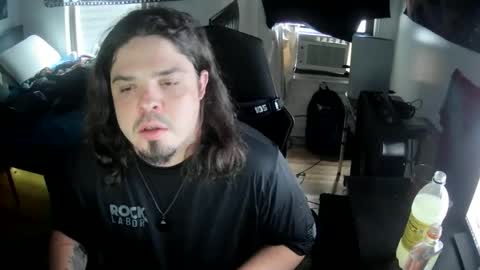 Snapshot of scoobysnaxxxxx chatting on 17, 10, 2025 scoobysnaxxxxx online show from 17, 10, 2025