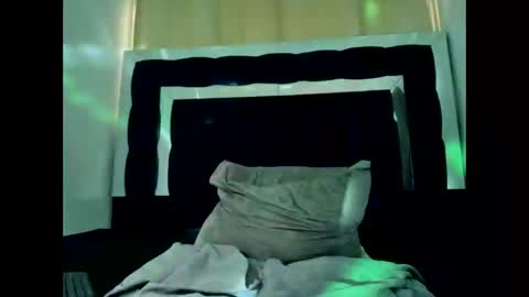 scook_gray online show from 21, 2, 2026