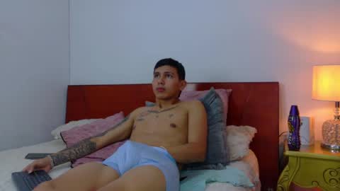 scook_gray online show from 12, 7, 2026