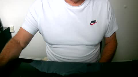 Snapshot of scotti30 chatting on 15, 7, 2026 Scott online show from 15, 7, 2026