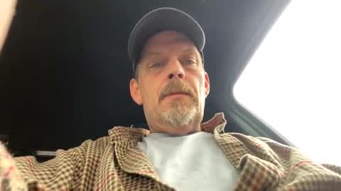 Snapshot of scottj603603 chatting on 13, 10, 2025 scottj603603 online show from 13, 10, 2025