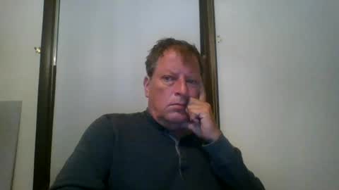 Snapshot of scottpbi52 chatting on 22, 6, 2026 scottpbi52 online show from 22, 6, 2026