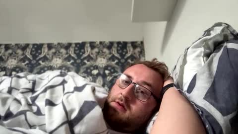 Snapshot of scousegay4 chatting on 12, 10, 2025 StraightScouse online show from 12, 10, 2025