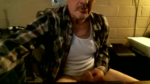 eating pussy  sucking dick online show from 14, 1, 2026