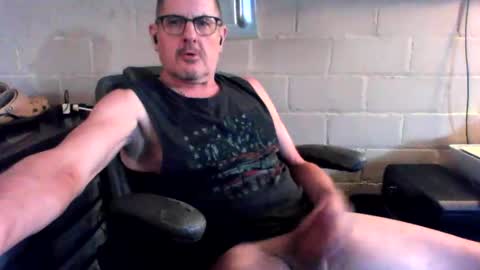 eating pussy  sucking dick online show from 15, 2, 2026