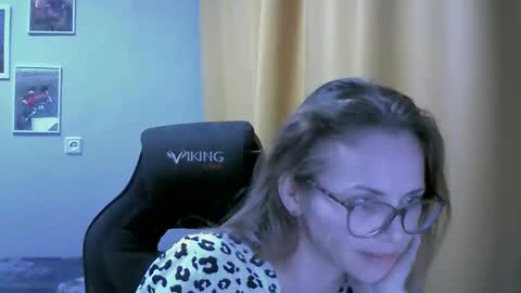 Snapshot of sea_dream chatting on 21, 9, 2025 SEA Dream online show from 21, 9, 2025