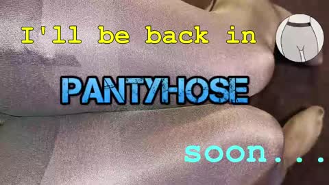 Snapshot of seamlessly chatting on 10, 1, 2025 seamlessly online show from 10, 1, 2025