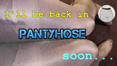 Snapshot of seamlessly chatting on 11, 10, 2025 seamlessly online show from 11, 10, 2025